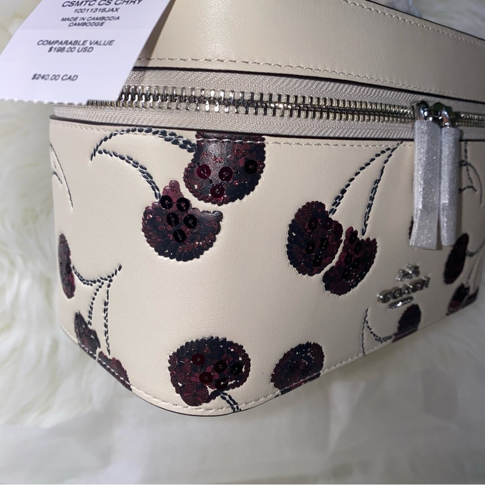 Coach leather Cosmetic Case With Cherry Print New with tags - Picture 4 of 14